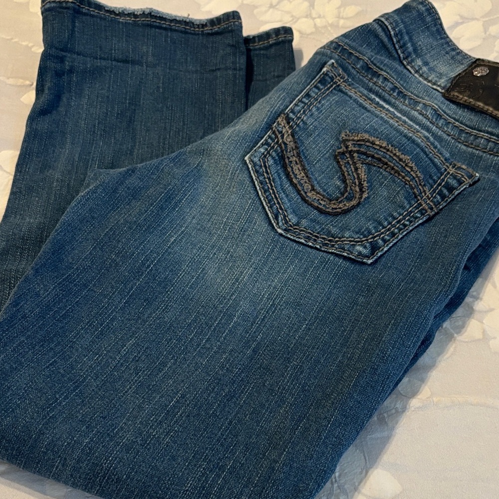 Silver Jeans Women's Straight Leg washed denim